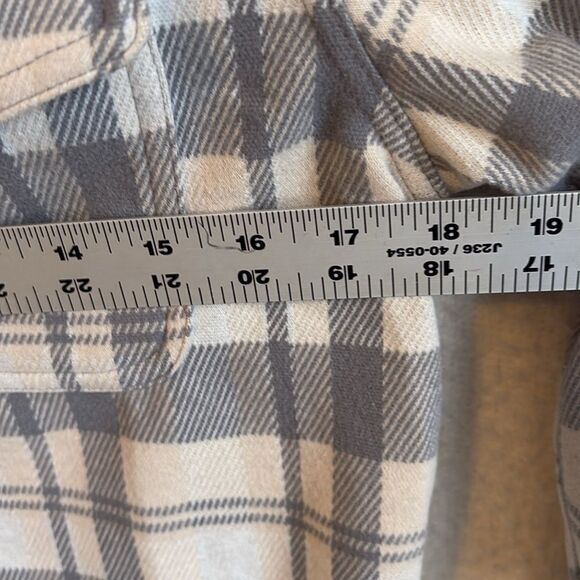 J Crew Seaboard soft-knit shirt in plaid Mens XS Cream Grey - Picture 6 of 7